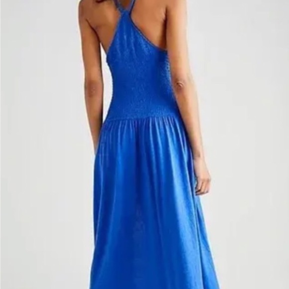 ⭐️SOLD⭐️ Free People Beach maxi dress w/slit - Picture 8 of 8